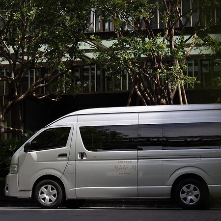 Kimpton Maa-Lai Bangkok By Ihg Banguecoque Exterior foto Toyota HiAce