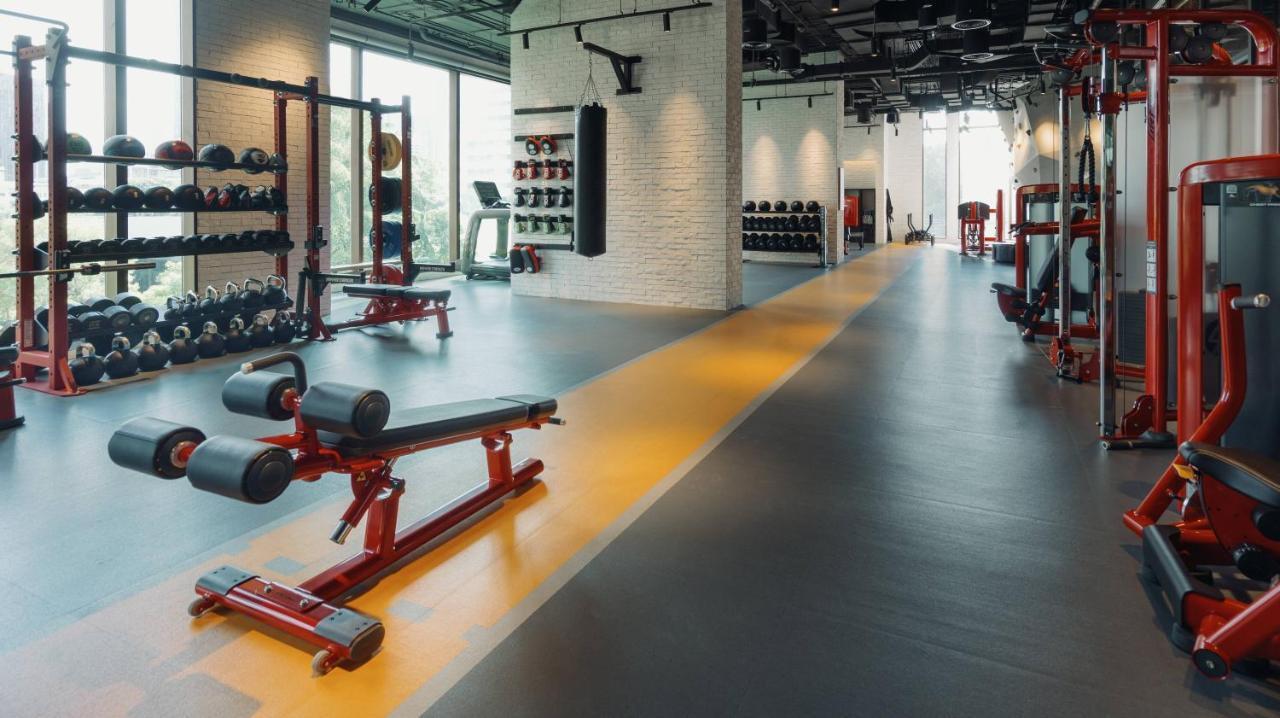 Kimpton Maa-Lai Bangkok By Ihg Banguecoque Exterior foto The gym at the hotel